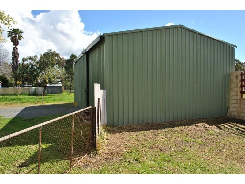 38 Moore Street, Wungong WA 6112