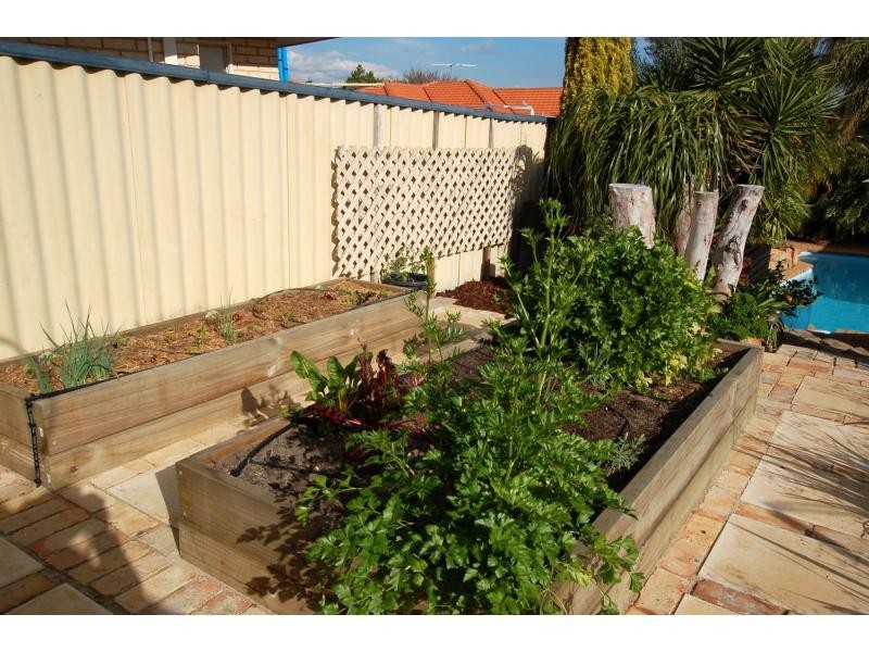 30 WAHROONGA Way, Greenwood WA 6024