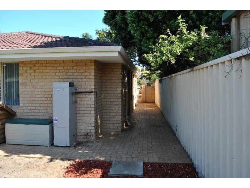 18 RONEZ Elbow, Merriwa WA 6030