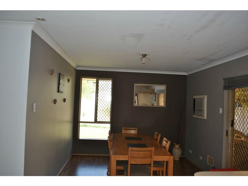 18 RONEZ Elbow, Merriwa WA 6030