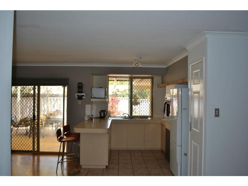 18 RONEZ Elbow, Merriwa WA 6030