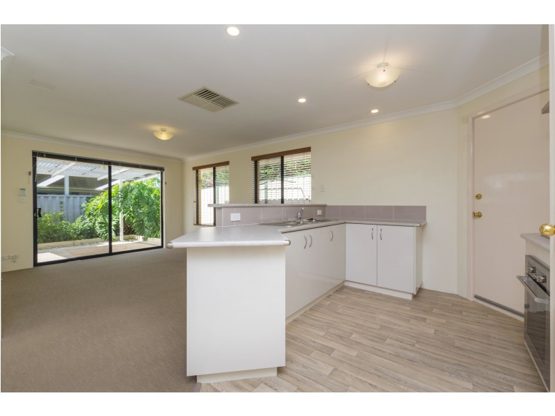 2/144 Kinross Drive, Kinross WA 6028