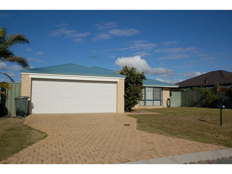 14 Adelong Circuit, Merriwa WA 6030