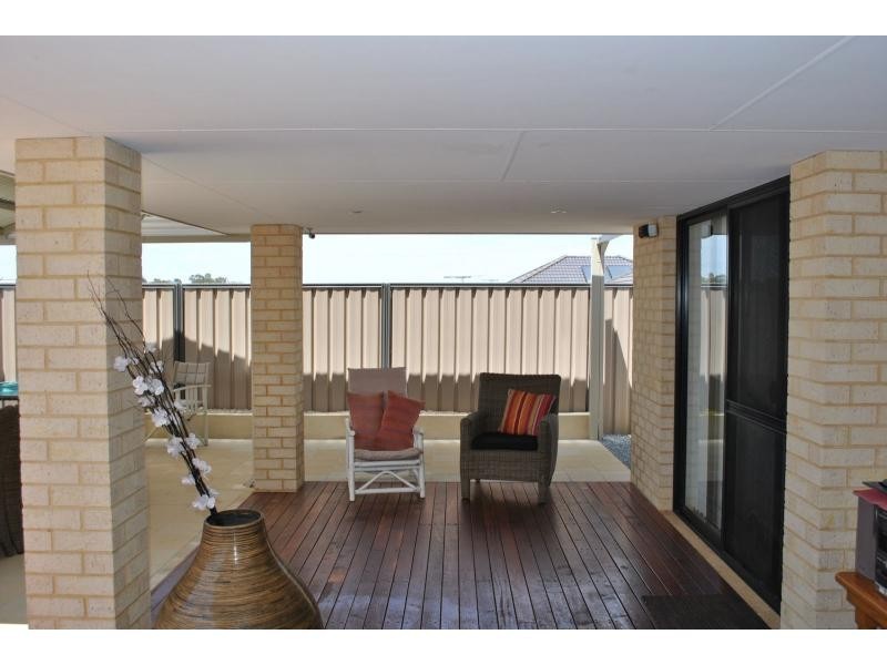 32 Heidelberg, Wanneroo WA 6065