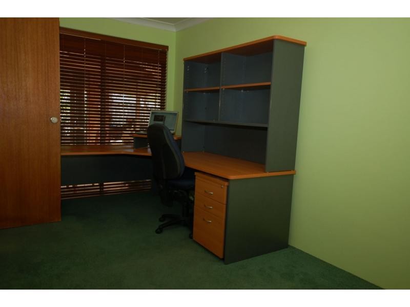 10 Emanuel Court, Marangaroo WA 6064