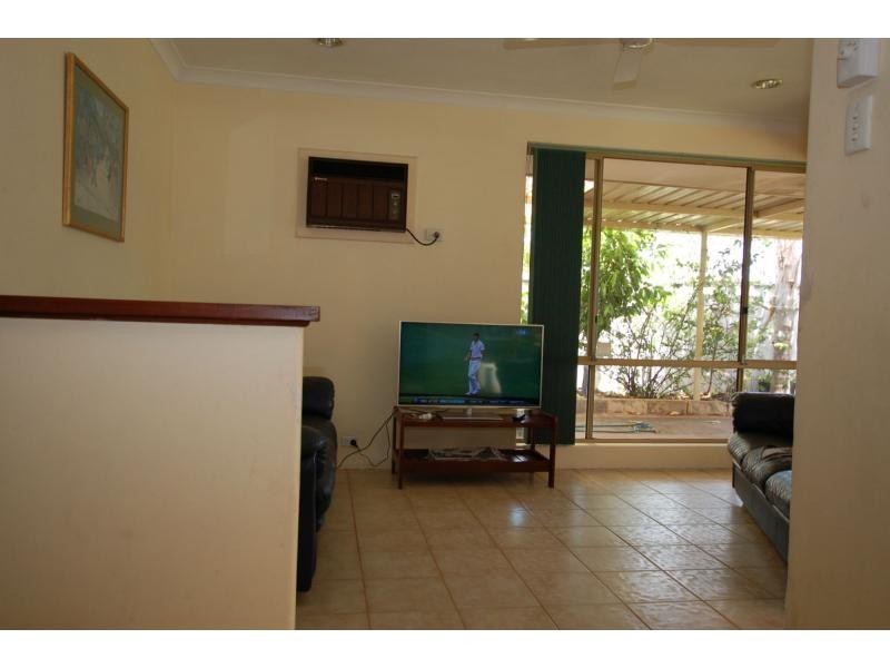 10 Emanuel Court, Marangaroo WA 6064