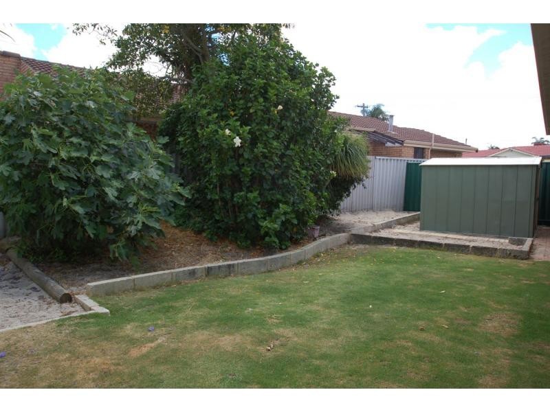 10 Emanuel Court, Marangaroo WA 6064