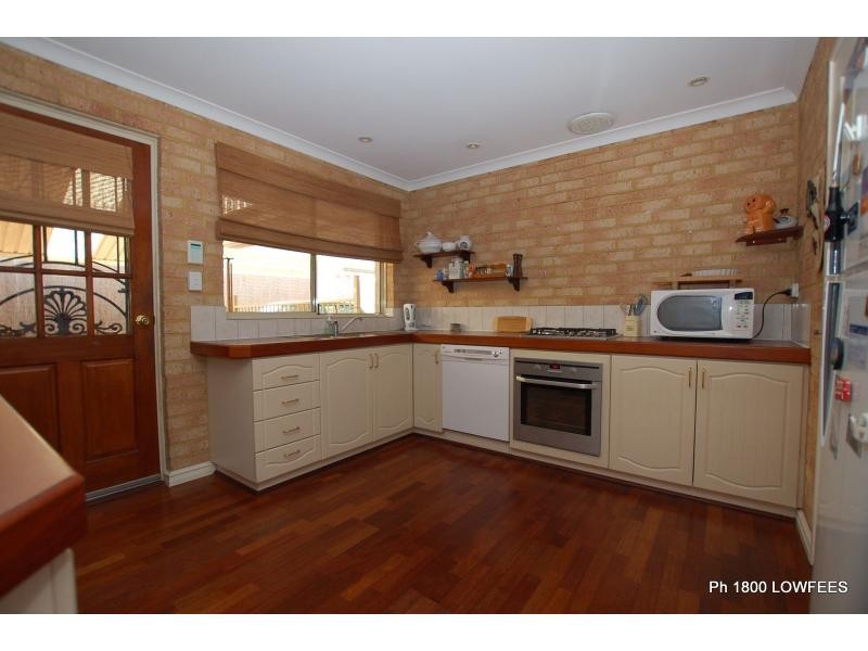 86 BALLADONG Loop, Carramar WA 6031