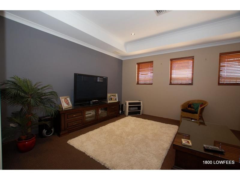 23 Tullow Gardens, Darch WA 6065