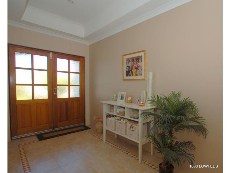 23 Tullow Gardens, Darch WA 6065