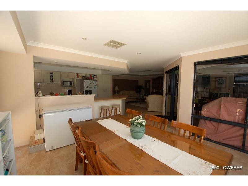 23 Tullow Gardens, Darch WA 6065