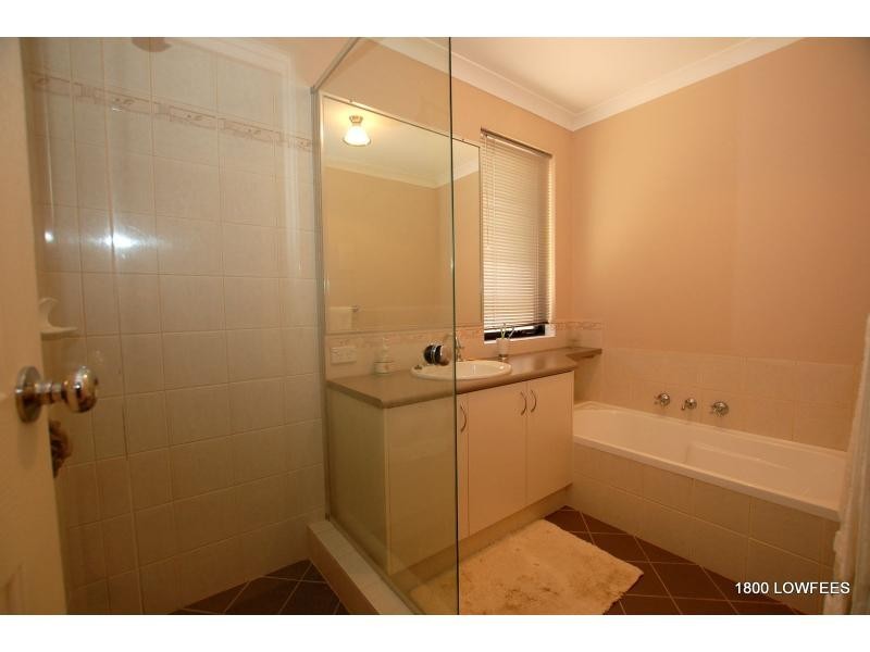 23 Tullow Gardens, Darch WA 6065