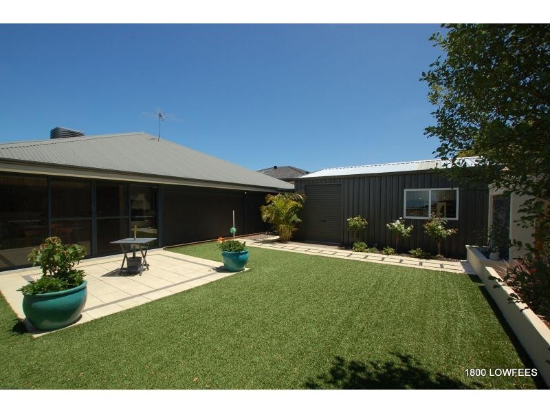 23 Tullow Gardens, Darch WA 6065