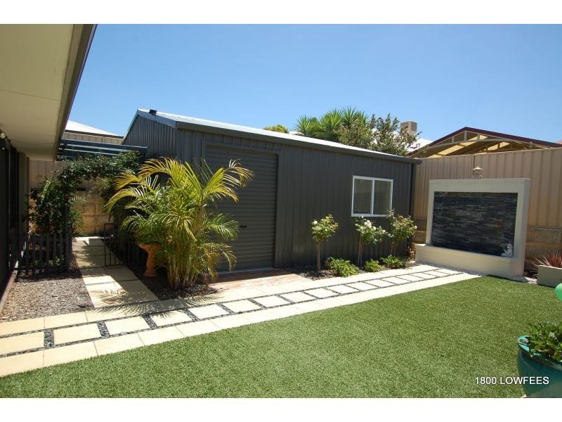 23 Tullow Gardens, Darch WA 6065