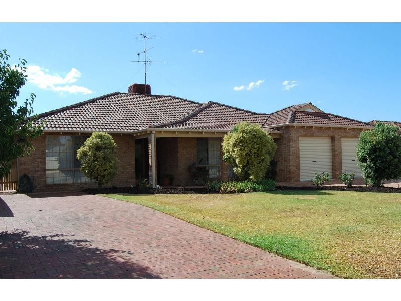 71 Port Marnock Circle, Halls Head WA 6210