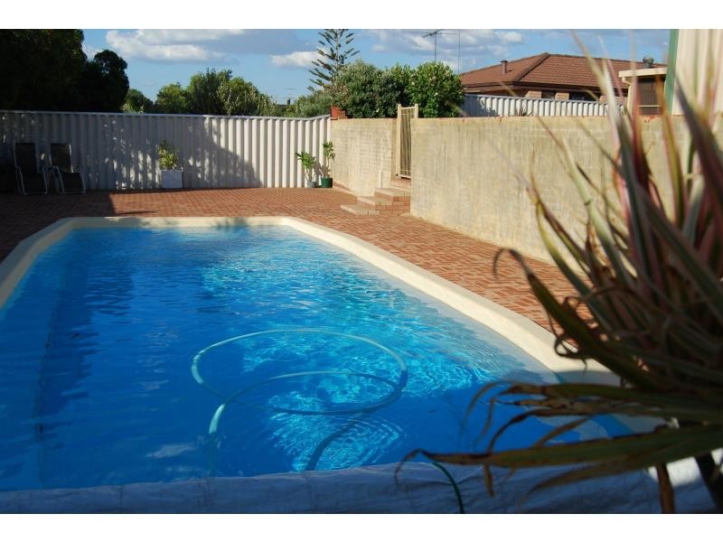 71 Port Marnock Circle, Halls Head WA 6210