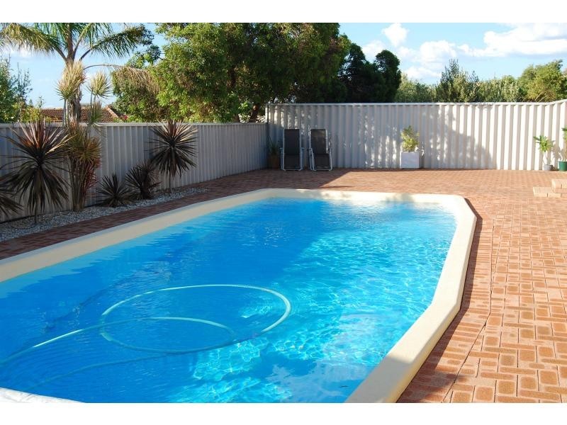 71 Port Marnock Circle, Halls Head WA 6210