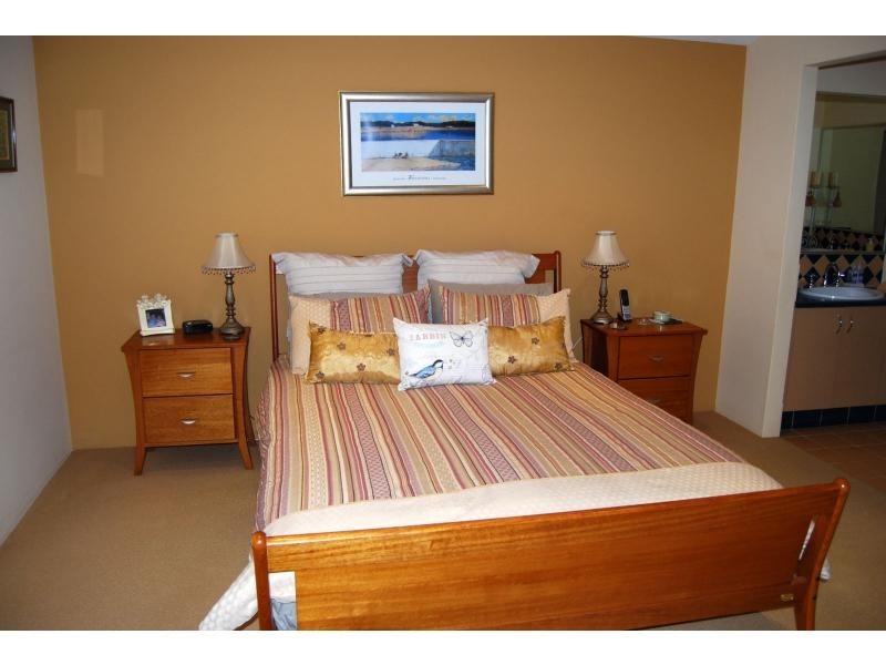 19 Foxton Boulevard, High Wycombe WA 6057