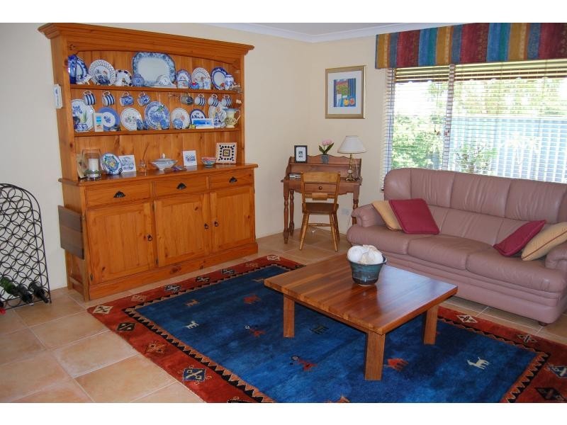 19 Foxton Boulevard, High Wycombe WA 6057