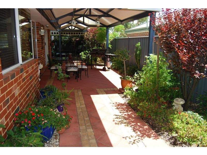 19 Foxton Boulevard, High Wycombe WA 6057