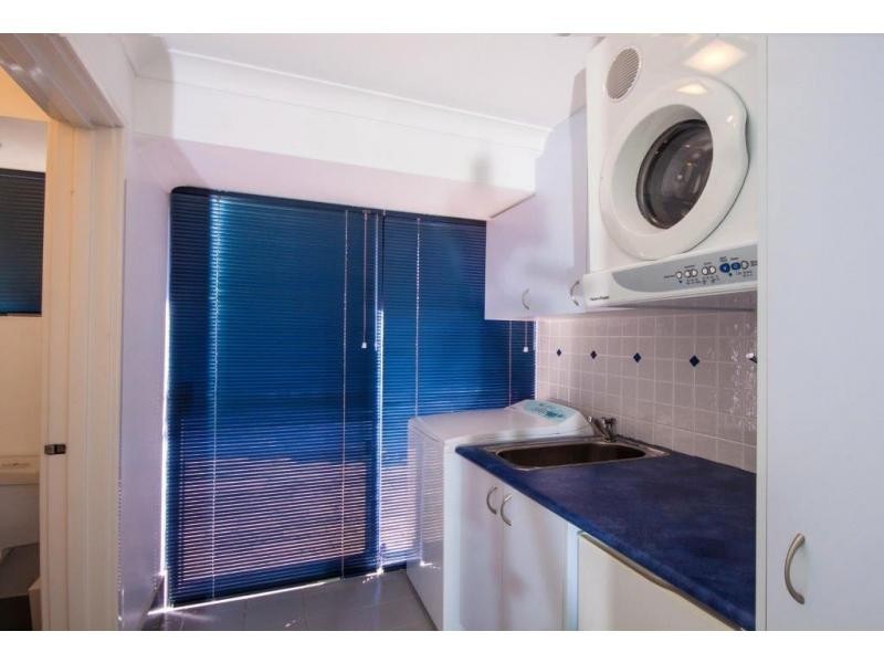 1 WHITBURN Road, Kingsley WA 6026