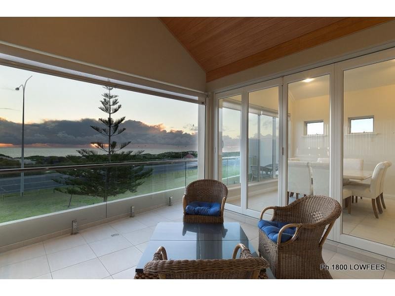 21 Quayside Mews, Hillarys WA 6025