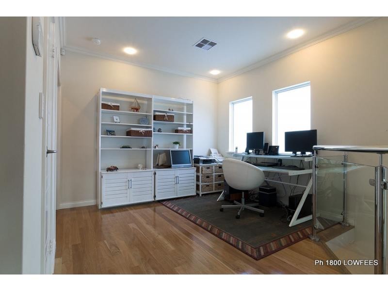 21 Quayside Mews, Hillarys WA 6025