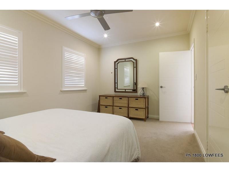 21 Quayside Mews, Hillarys WA 6025