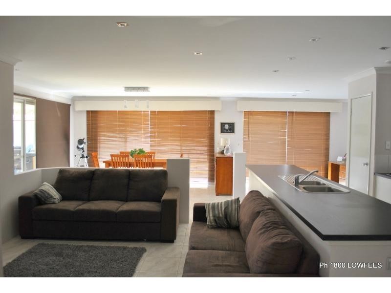 5 KUMARINA Drive, Secret Harbour WA 6173