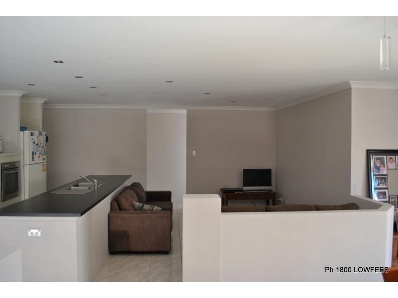 5 KUMARINA Drive, Secret Harbour WA 6173