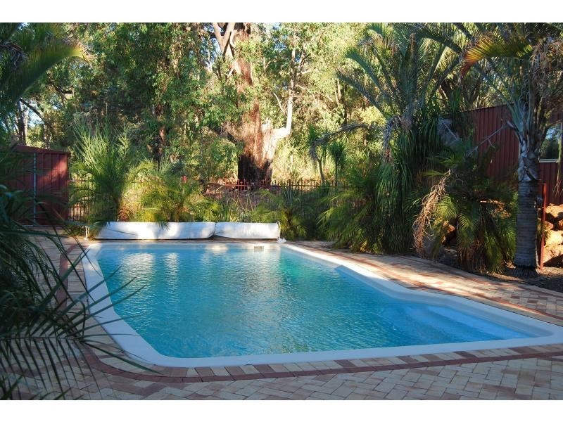 1930 Thomas Road, Glen Forrest WA 6071