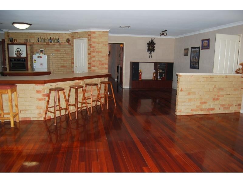 1930 Thomas Road, Glen Forrest WA 6071