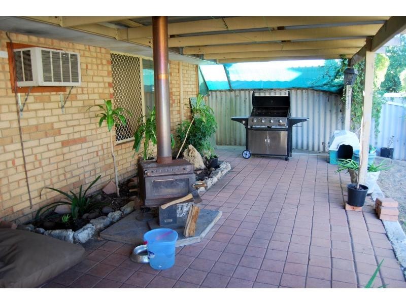 18 Logan Court, Seville Grove WA 6112