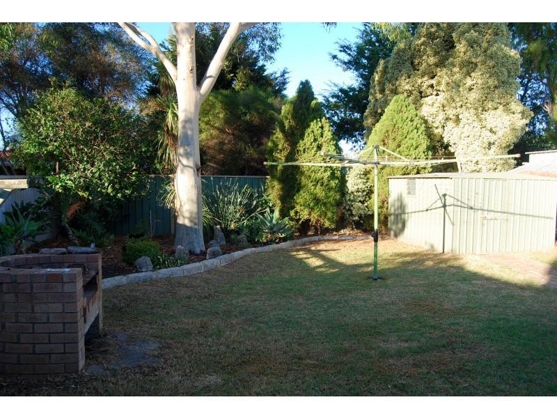 18 Logan Court, Seville Grove WA 6112