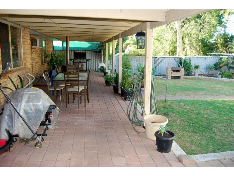 18 Logan Court, Seville Grove WA 6112