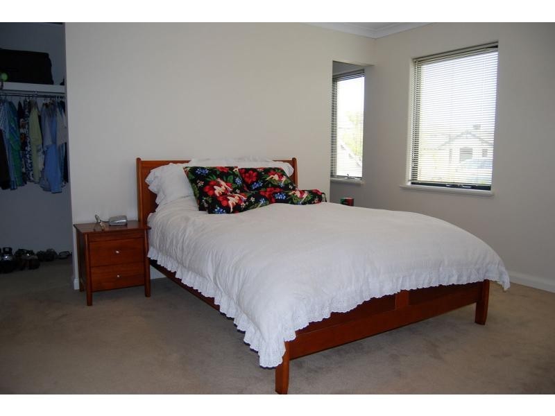 6 Vitesse Approach, Shoalwater WA 6169