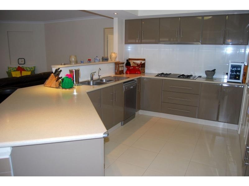 6 Vitesse Approach, Shoalwater WA 6169