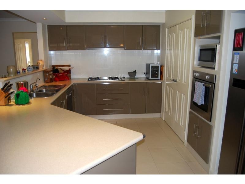 6 Vitesse Approach, Shoalwater WA 6169