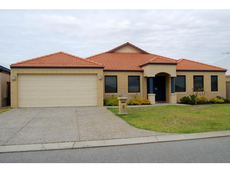 6 Vitesse Approach, Shoalwater WA 6169