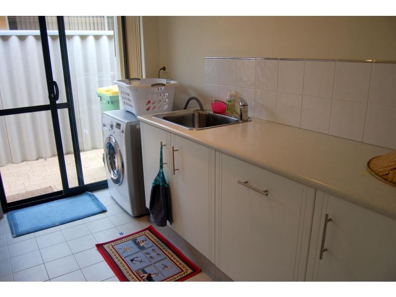 6 Vitesse Approach, Shoalwater WA 6169