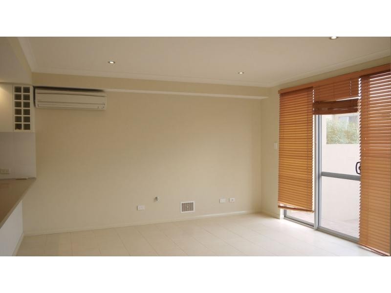 17/183 Marmion Street, Fremantle WA 6160