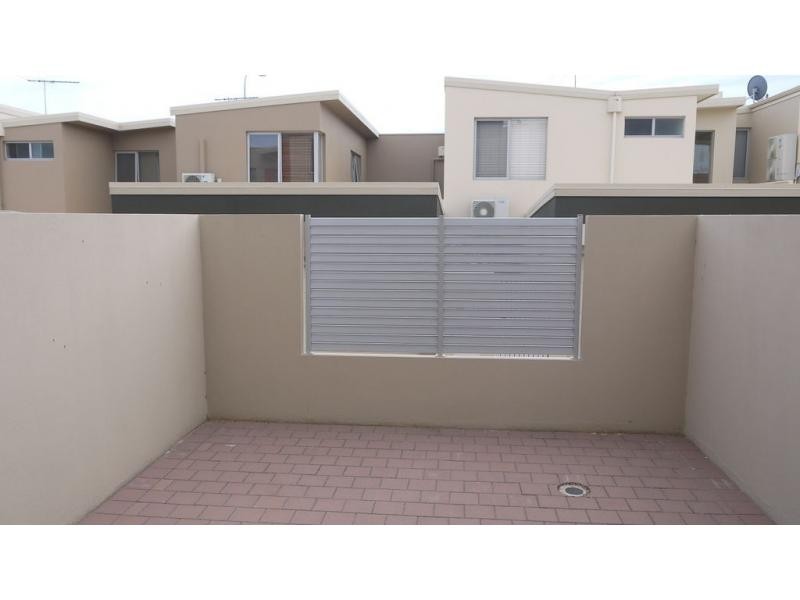 17/183 Marmion Street, Fremantle WA 6160