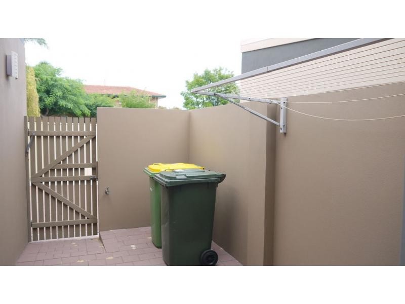 17/183 Marmion Street, Fremantle WA 6160