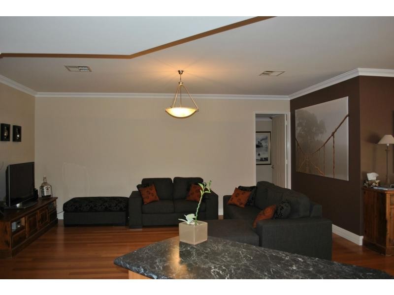 47 MERRANG Circuit, Carramar WA 6031