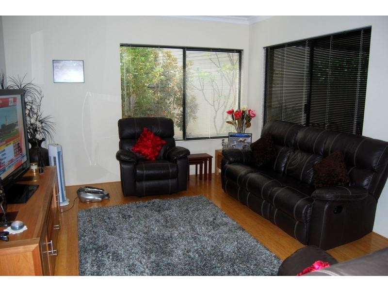 10 Sirrocco Drive, Erskine WA 6210