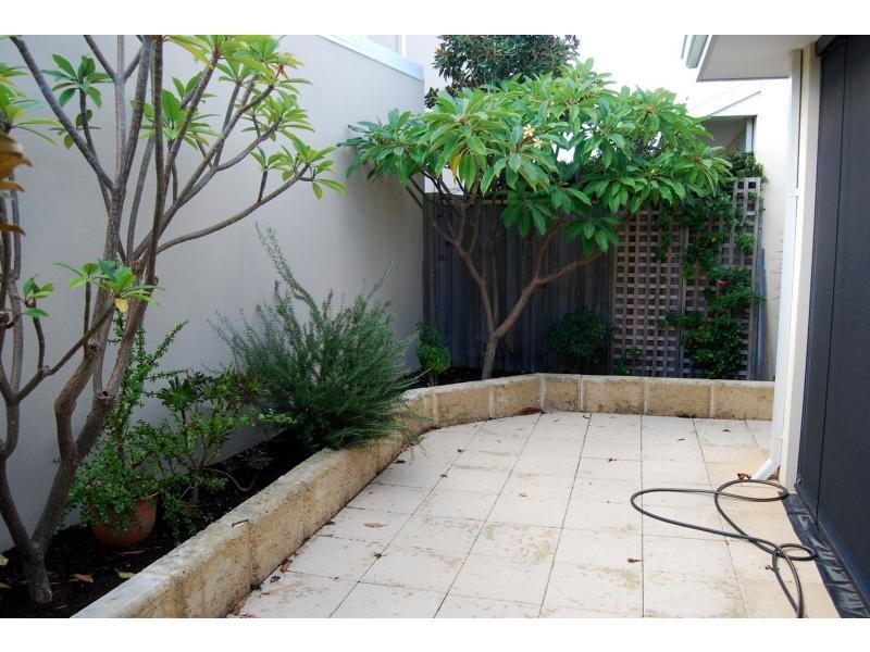 10 Sirrocco Drive, Erskine WA 6210