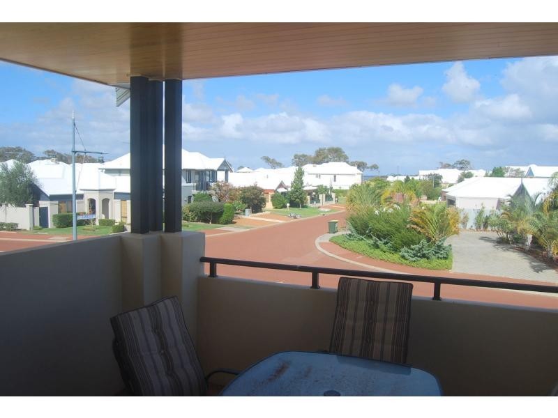 10 Sirrocco Drive, Erskine WA 6210