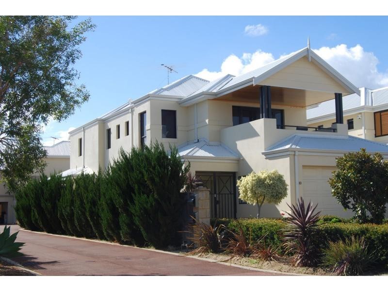 10 Sirrocco Drive, Erskine WA 6210