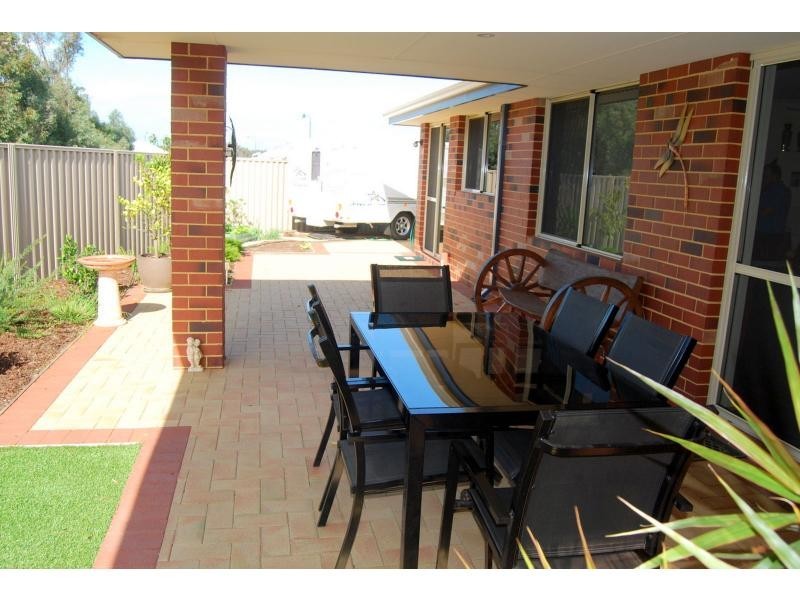 24 Breton Bend, Baldivis WA 6171