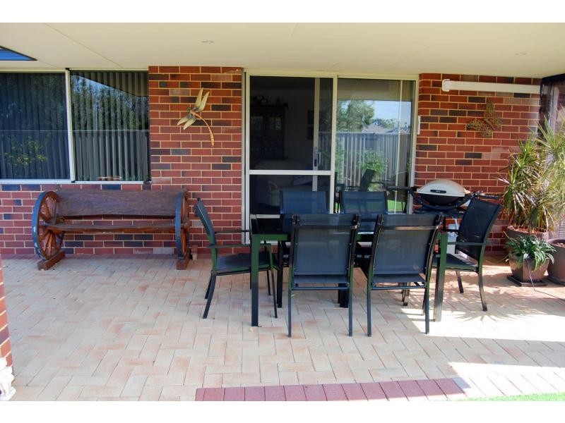 24 Breton Bend, Baldivis WA 6171